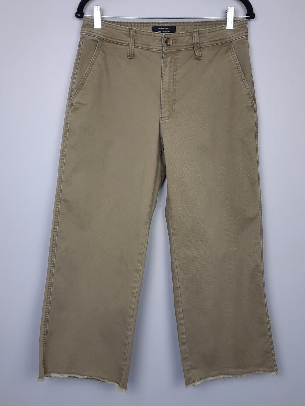 Banana Republic Factory High Rise Raw Hem Cropped Wide Leg Khaki Pants size 6